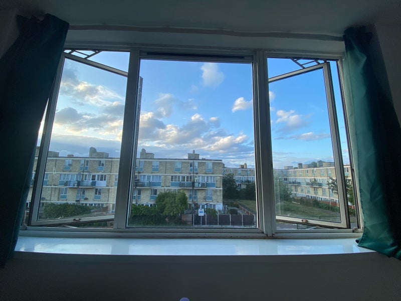 Room Stepney Way in Greater London