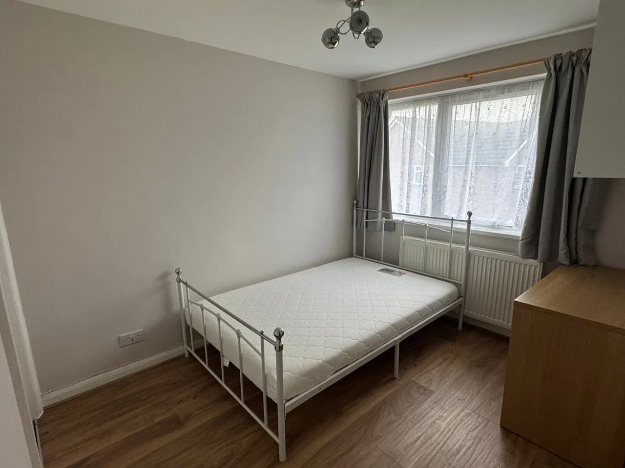 Room Seaford Close in Greater London