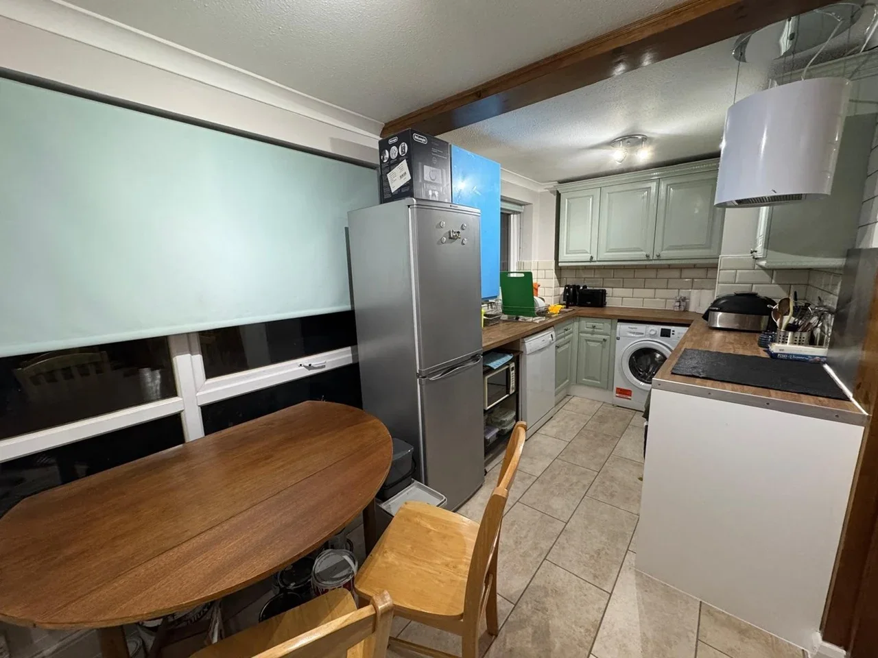 Room Seaford Close in Greater London