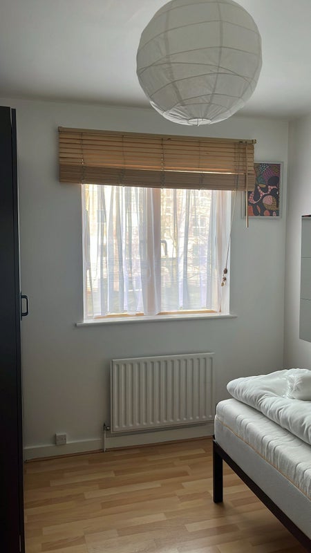 Room Stafford Road in Greater London