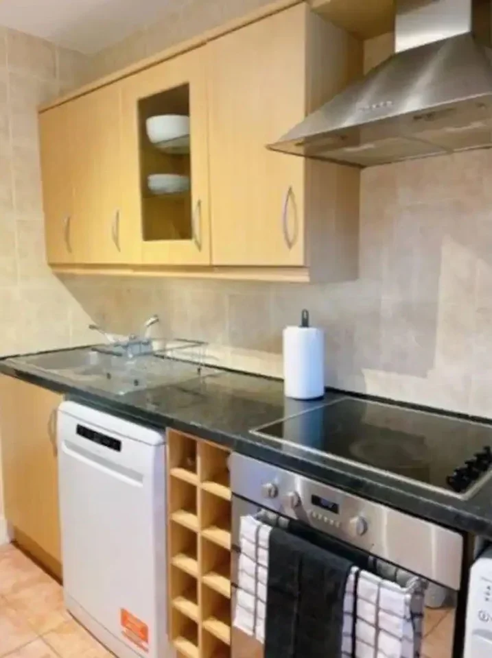 Flat Victoria Drive in Greater London
