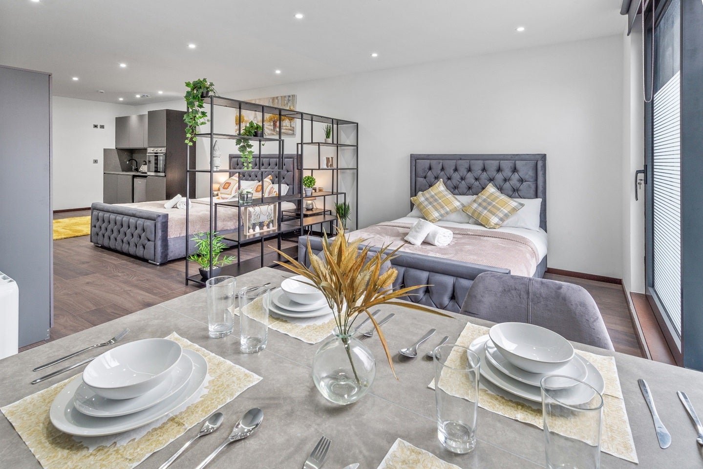 Flat Armitage Road in Greater London