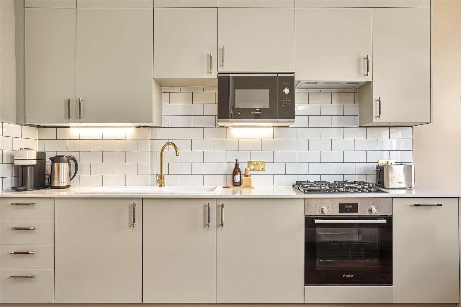 Flat Blenheim Terrace in City of Westminster