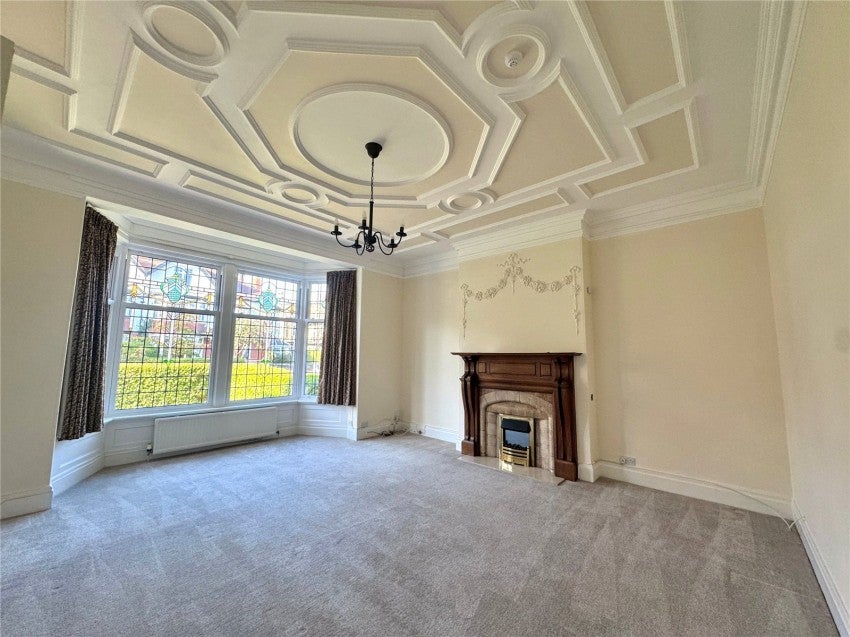 Flat Tewit Well Road in Harrogate