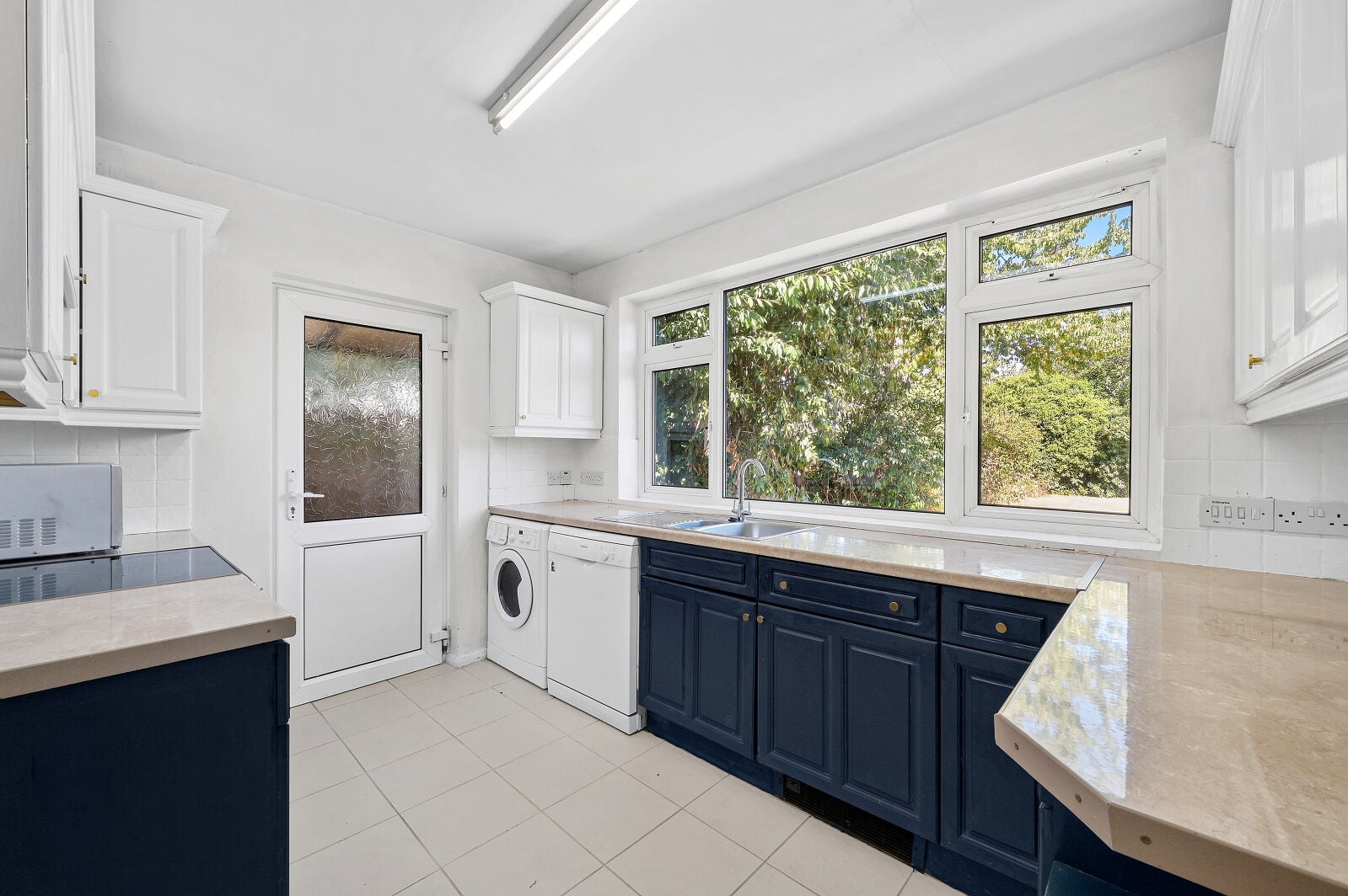 House Denleigh Gardens in Elmbridge