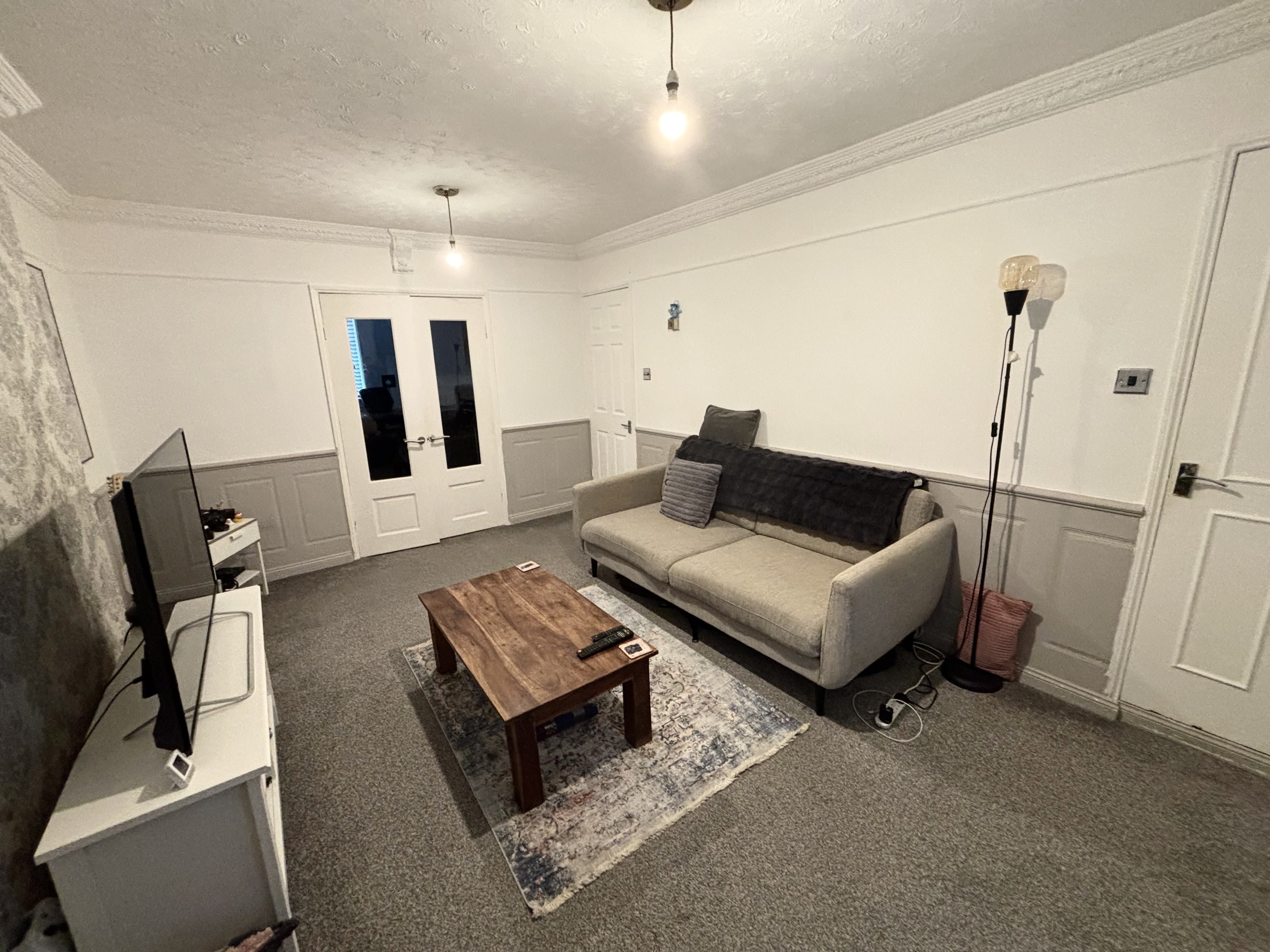 Flat Willows Close in Killingworth