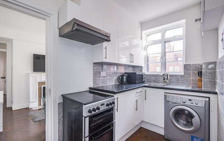 Flat Baker Street in City of Westminster