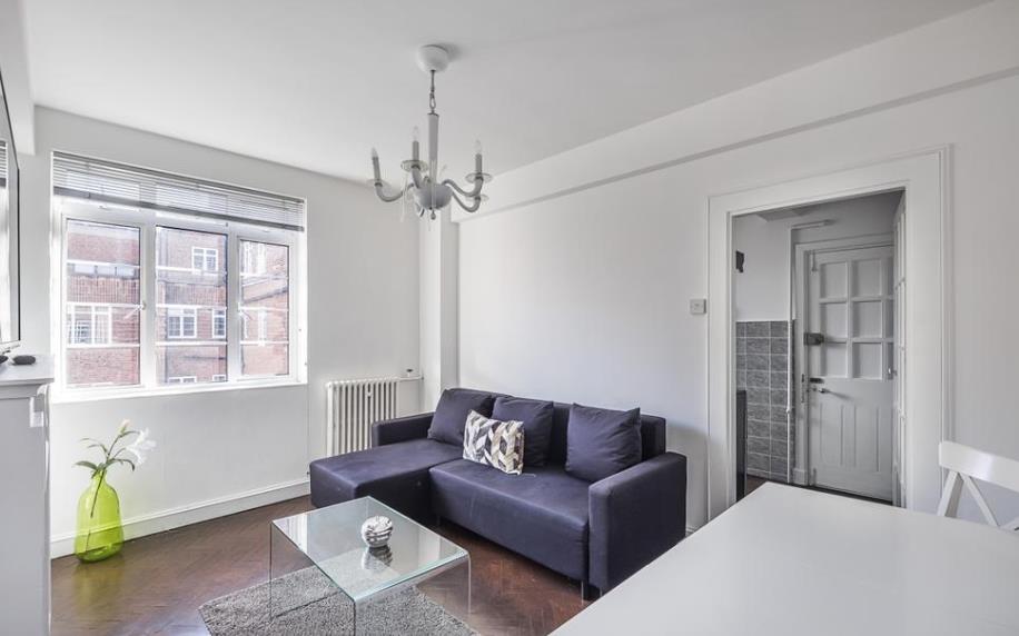 Flat Baker Street in City of Westminster