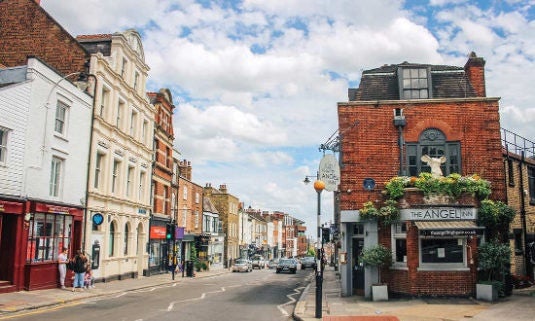 Flat Hornsey Lane in Greater London