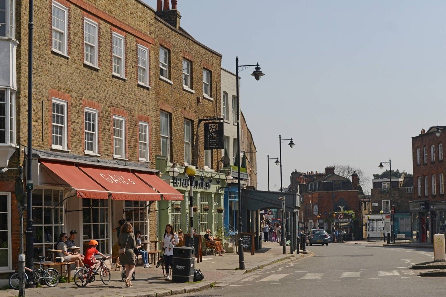Flat Hornsey Lane in Greater London
