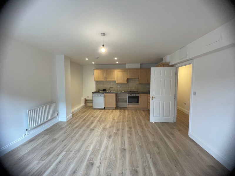 Flat Kelly Avenue in Greater London