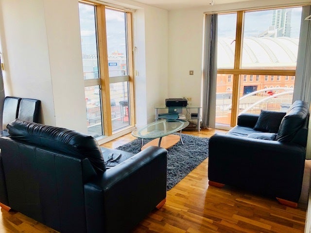Flat Whitworth Street West in Manchester