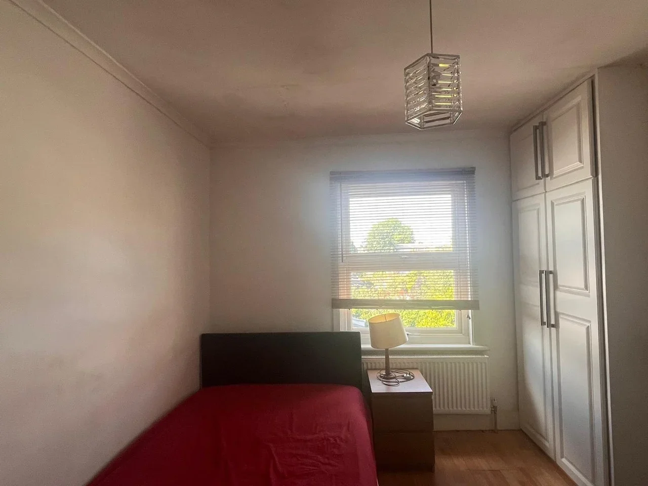 Flat Ulverscroft Road in Greater London
