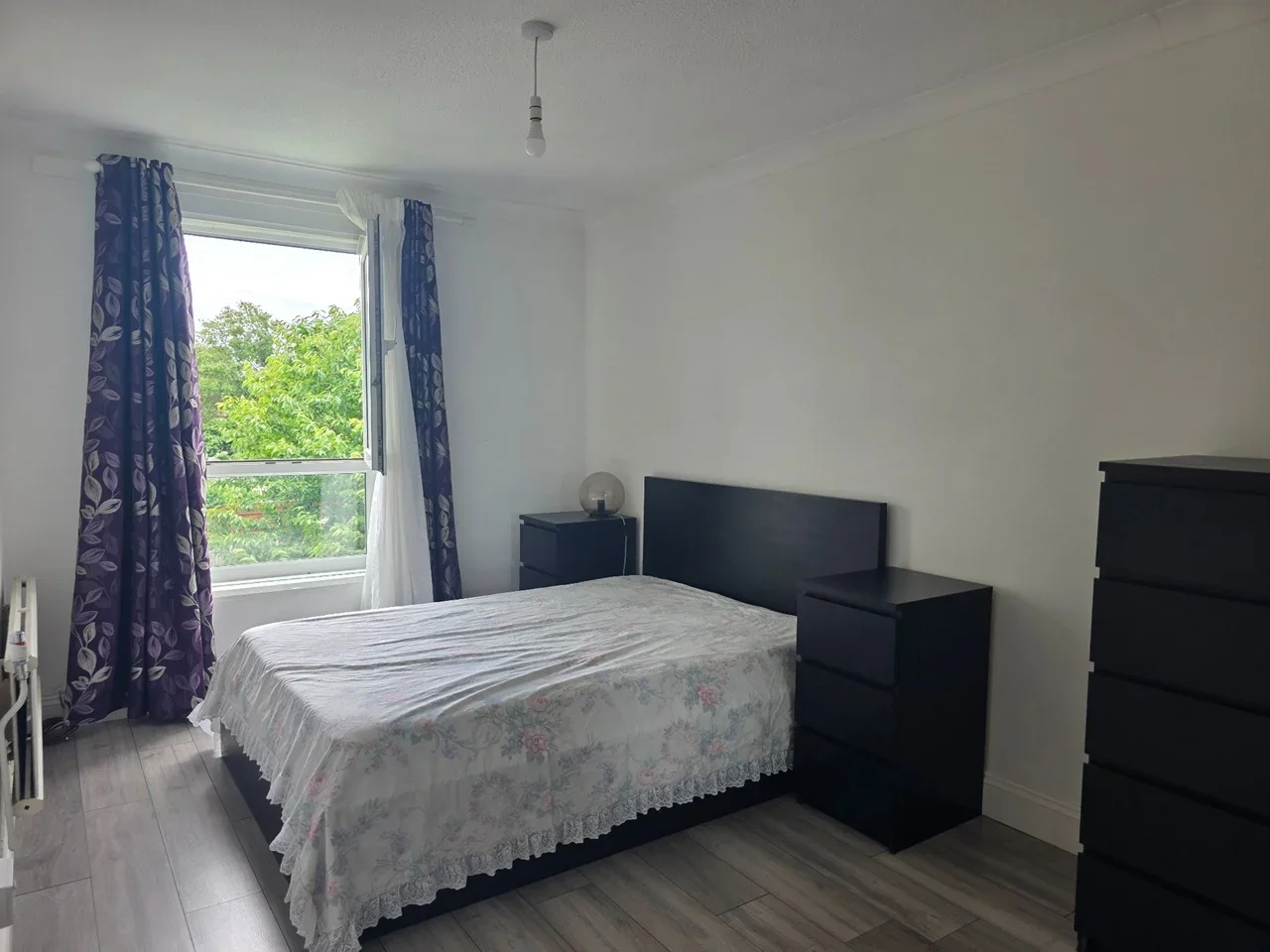Flat Hunsdon Close in Greater London
