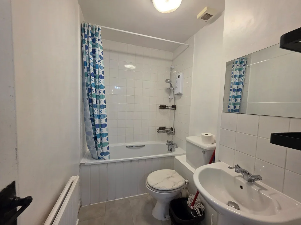 Flat Hunsdon Close in Greater London