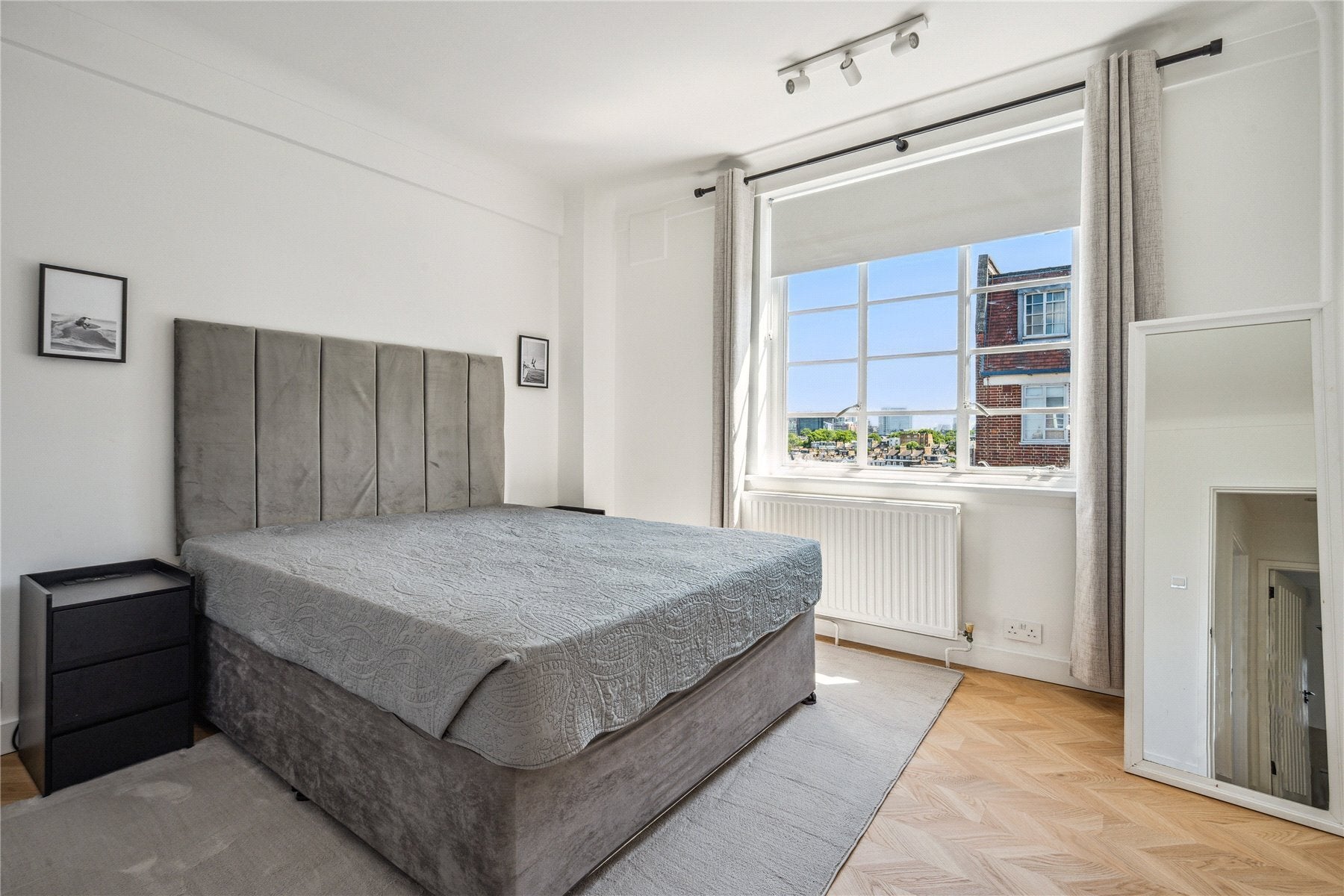 Flat St Petersburgh Place in City of Westminster
