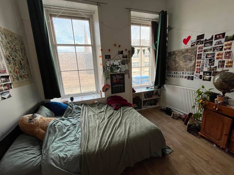 Room Argyle Street in Glasgow
