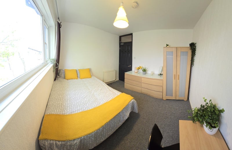 Room Grafton Close in Newcastle upon Tyne