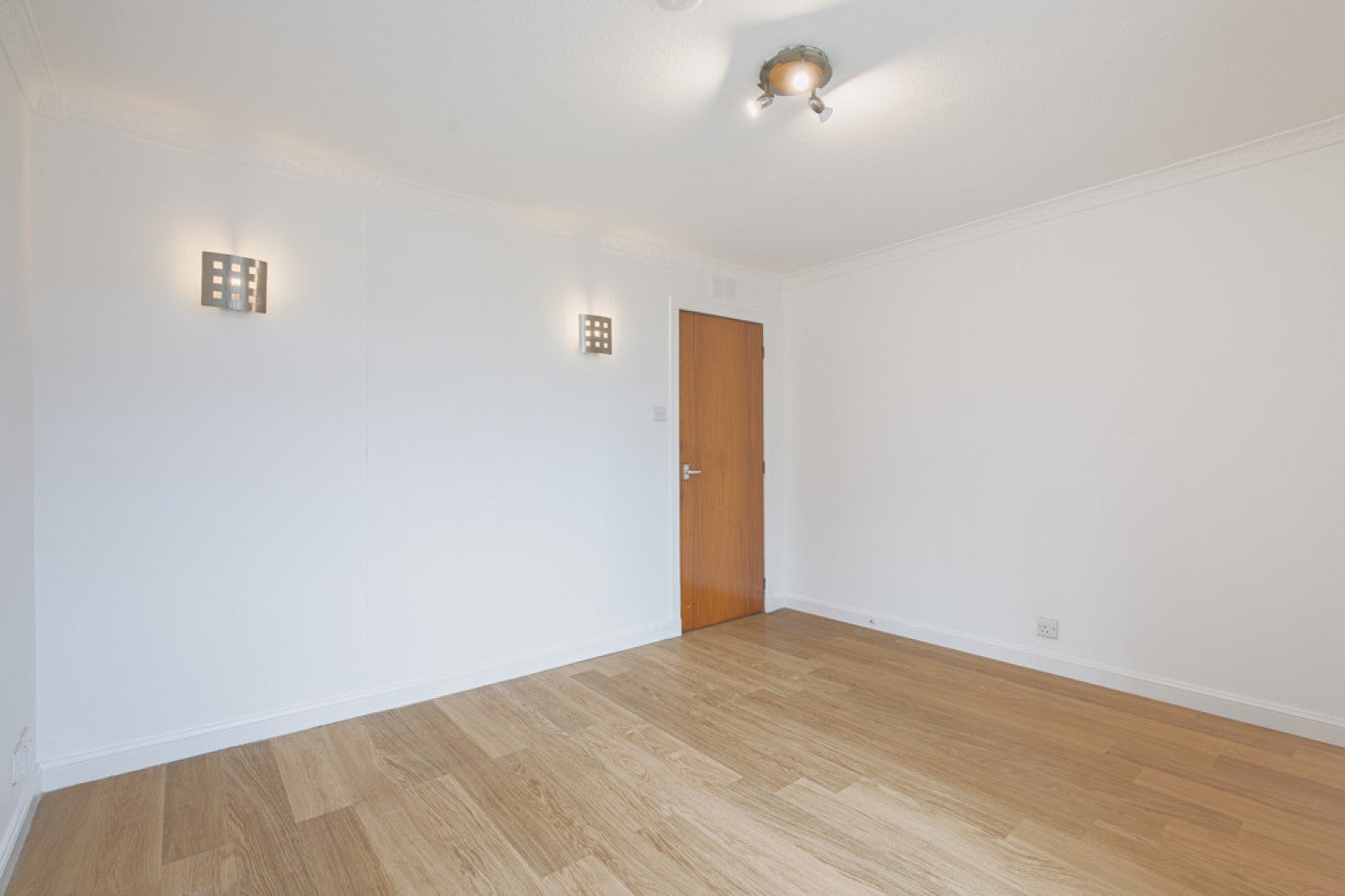 Flat Bon-Accord Street in Aberdeen City