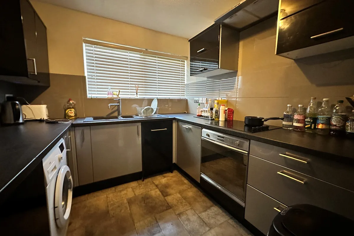 Flat Sedgemoor Road in Bath