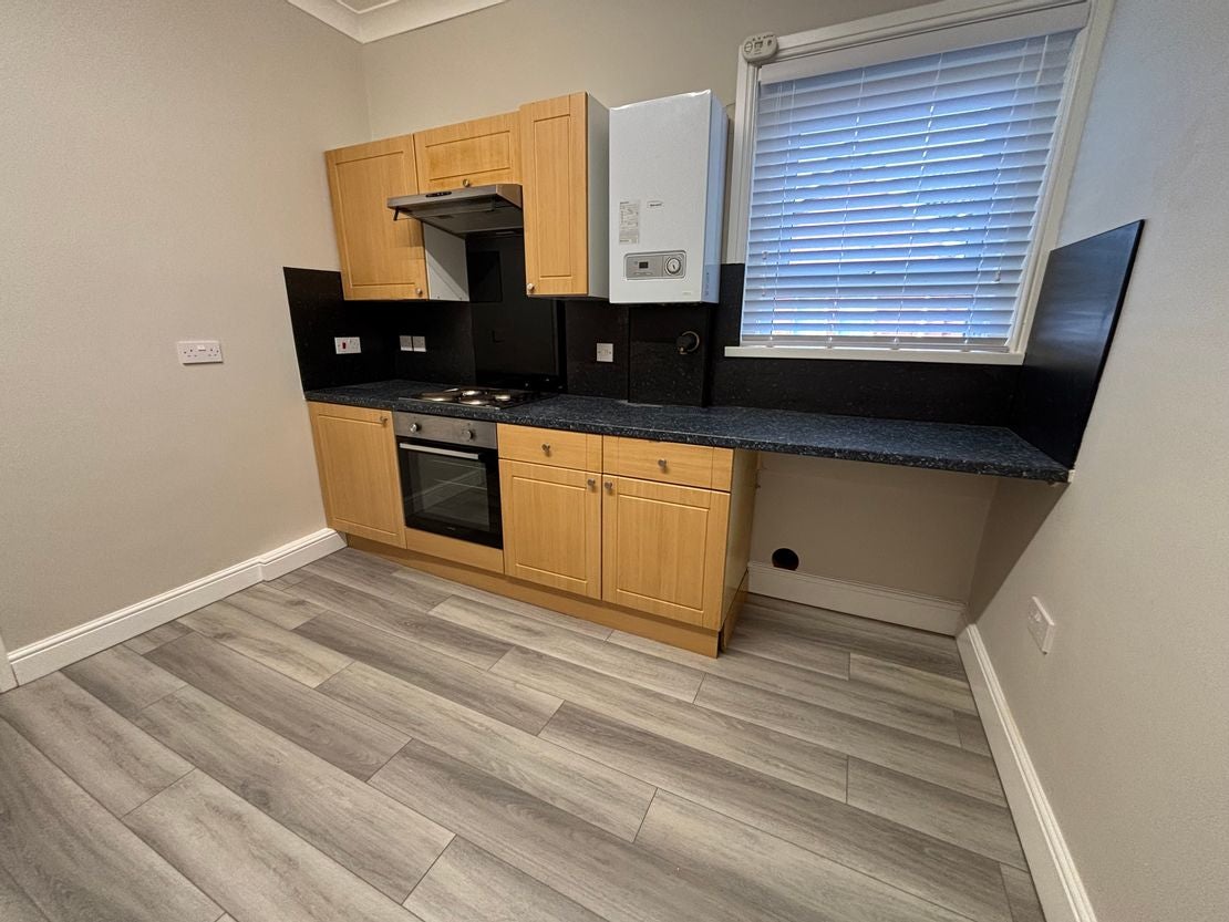 Flat Millbrook Road East in Southampton