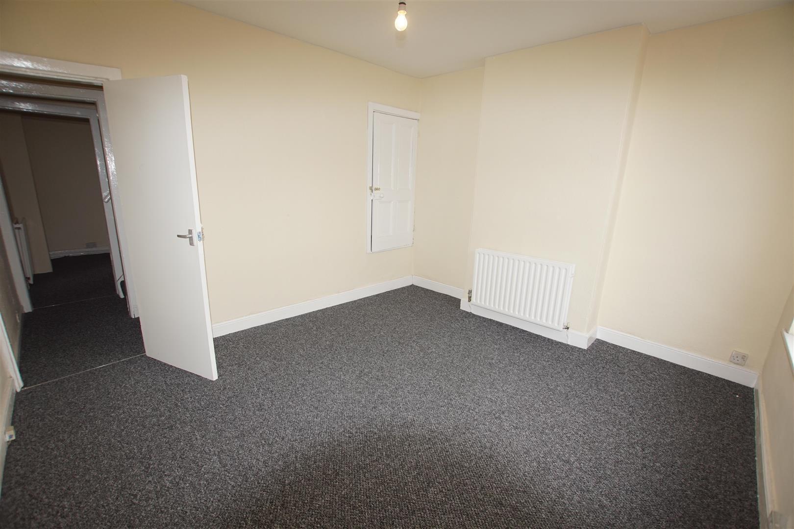 Flat Tiverton Road in Birmingham