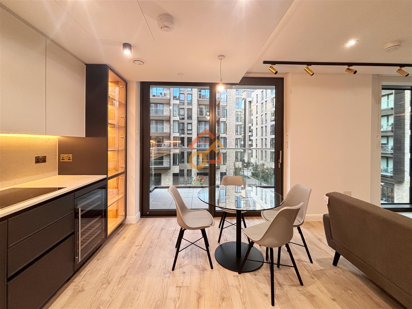 Flat Dingley Road in Greater London