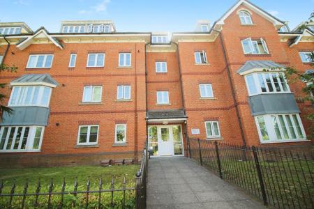 Flat Radcliffe Road in Nottingham