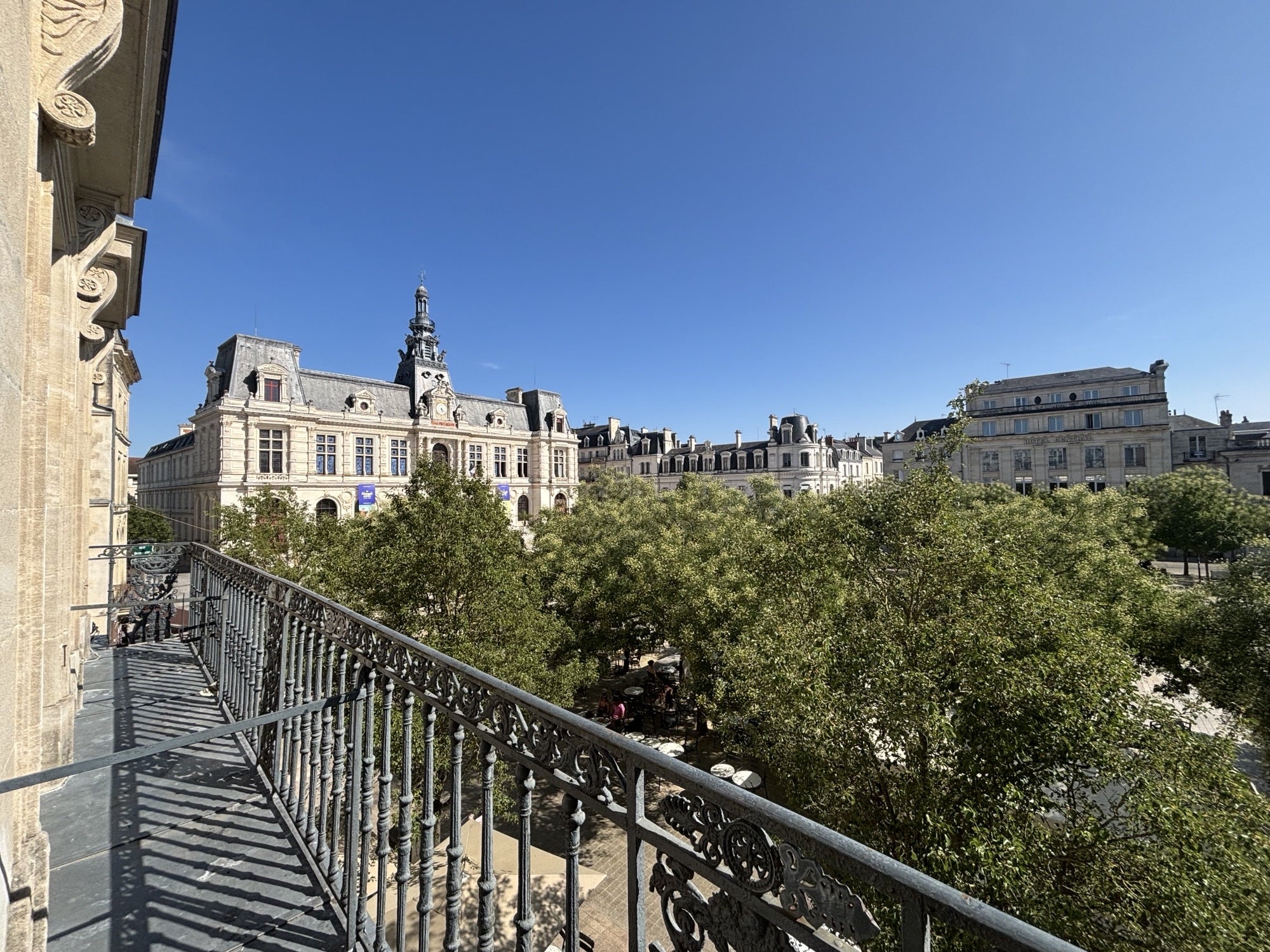Flat Place du Maréchal Leclerc in Poitiers