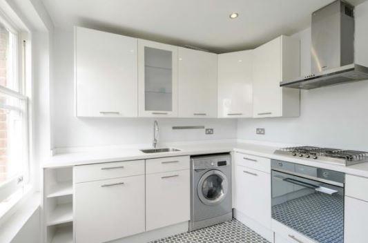 Flat Sussex Gardens in City of Westminster