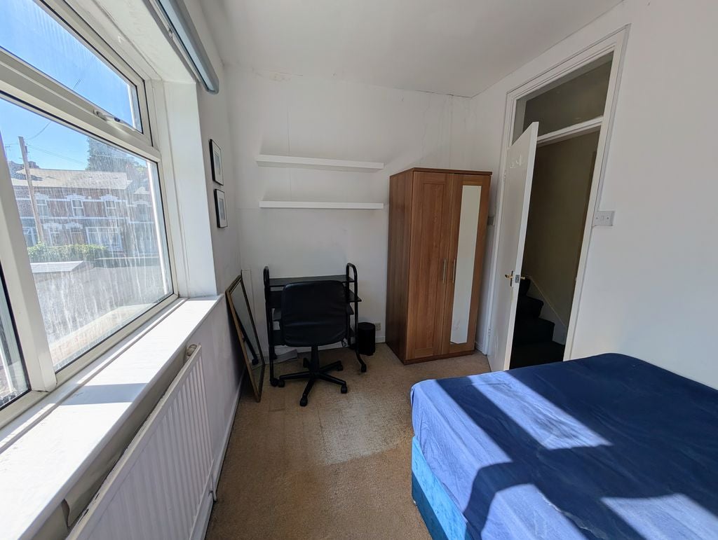 Flat Bournbrook Road in Birmingham