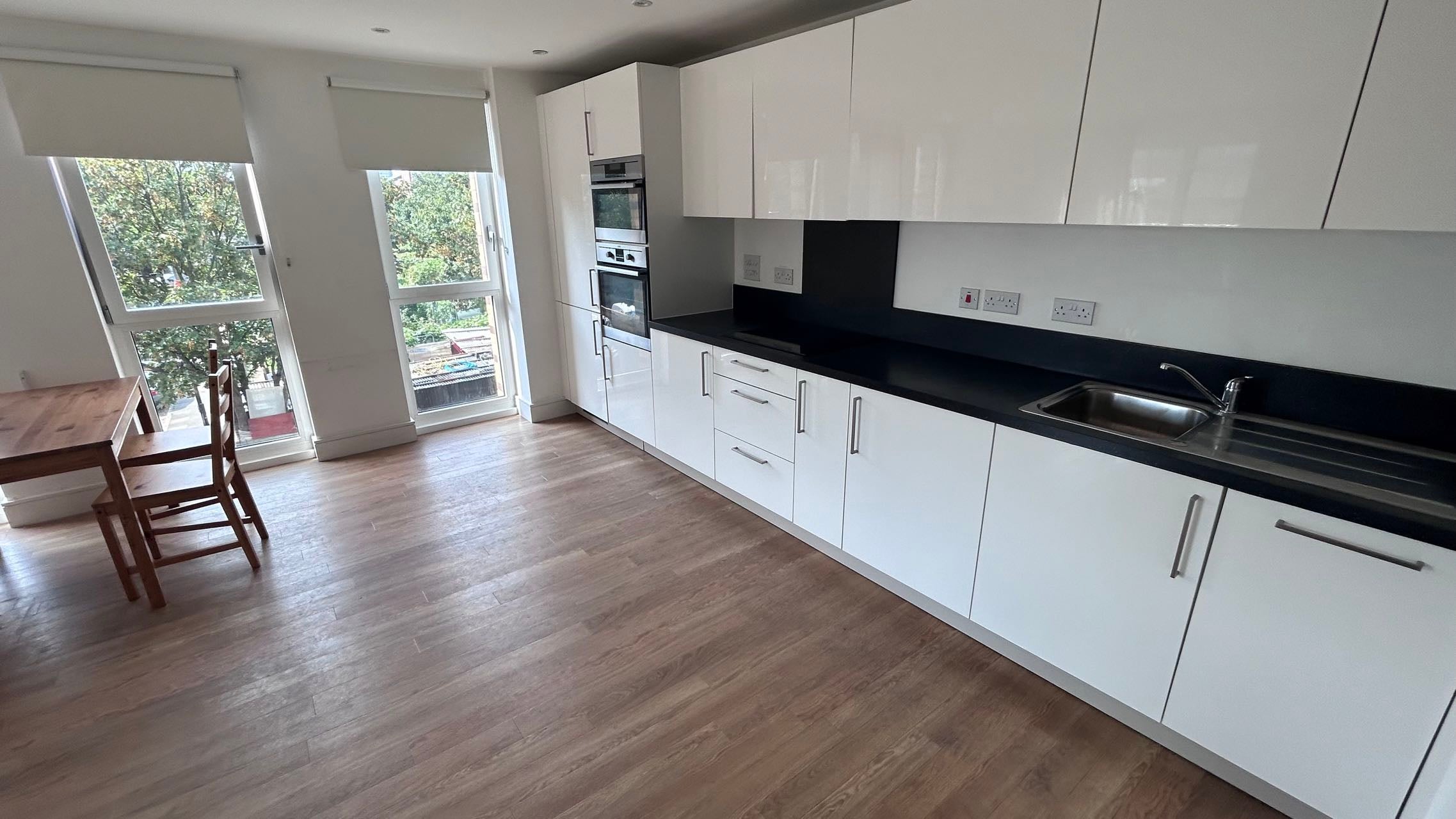 Flat Hannaford Walk in Greater London