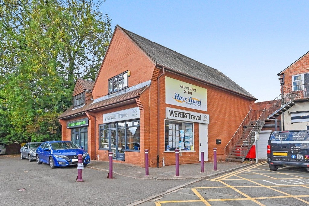 Flat Chapel Street in Staffordshire Moorlands