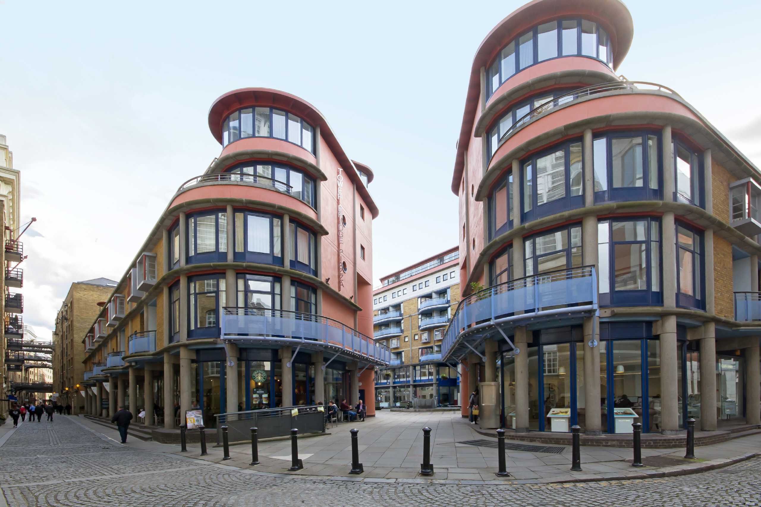 Flat Horselydown Lane in Greater London