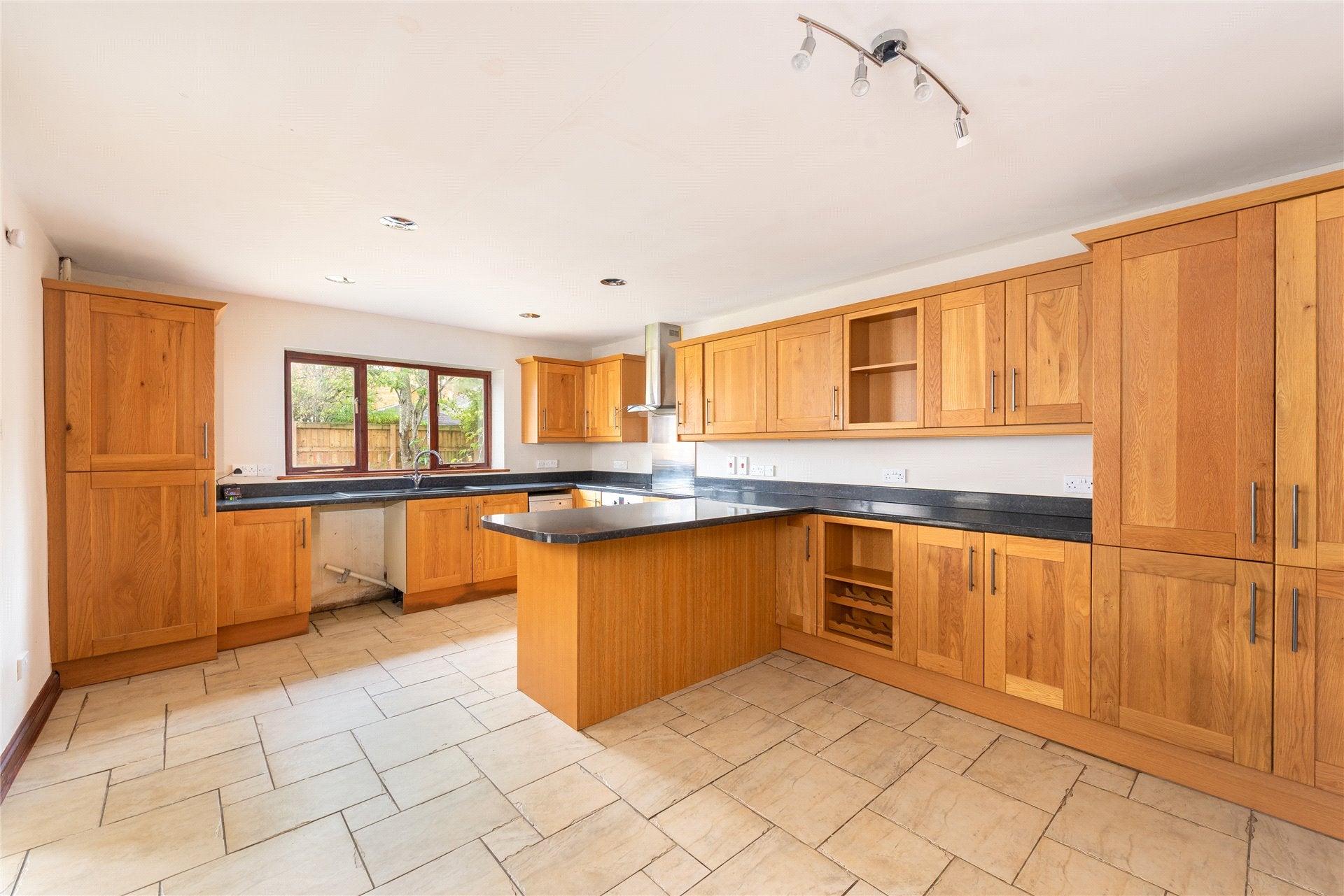 House Poplars Close in Blakesley