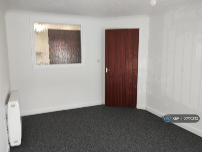 Flat Palmerston Road in Bournemouth