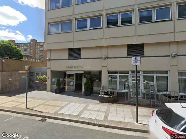 Flat Austin Road in Greater London