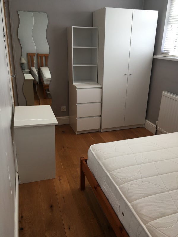 Room Anderson Walk in West Suffolk