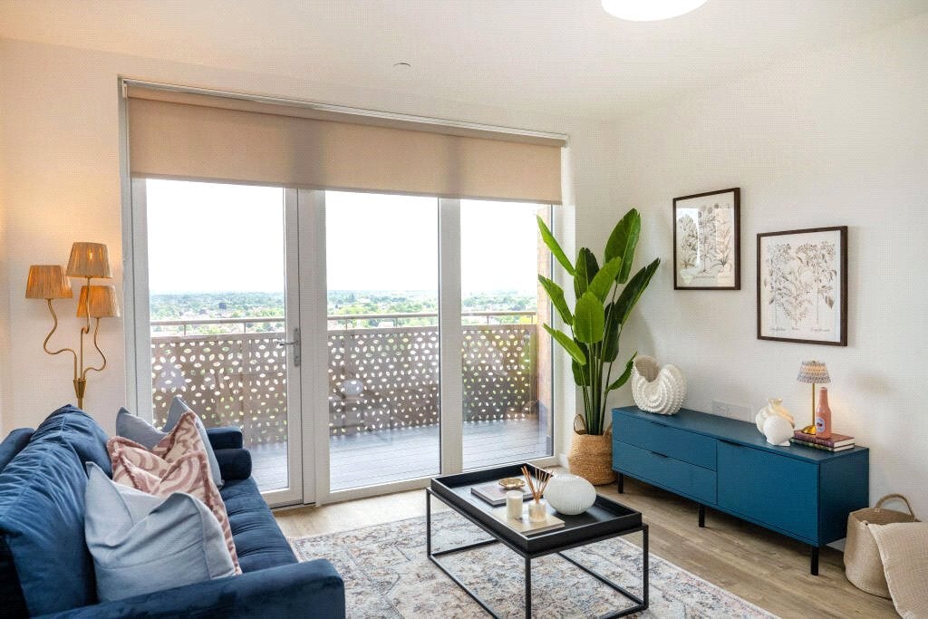 Flat Elmsleigh Road in Borough of Spelthorne