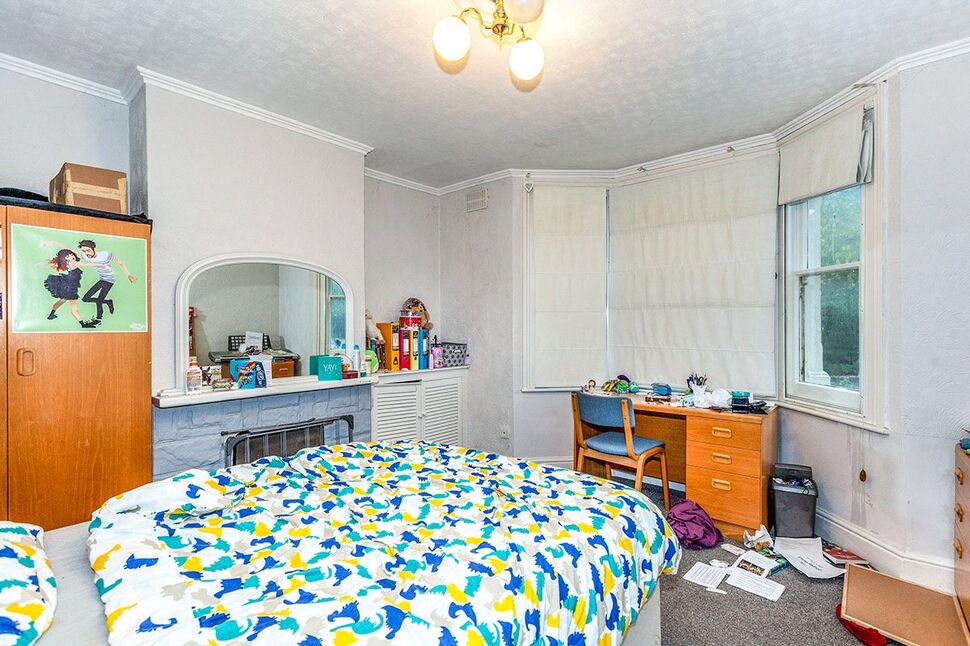 Room St Jude's Road in Borough of Runnymede