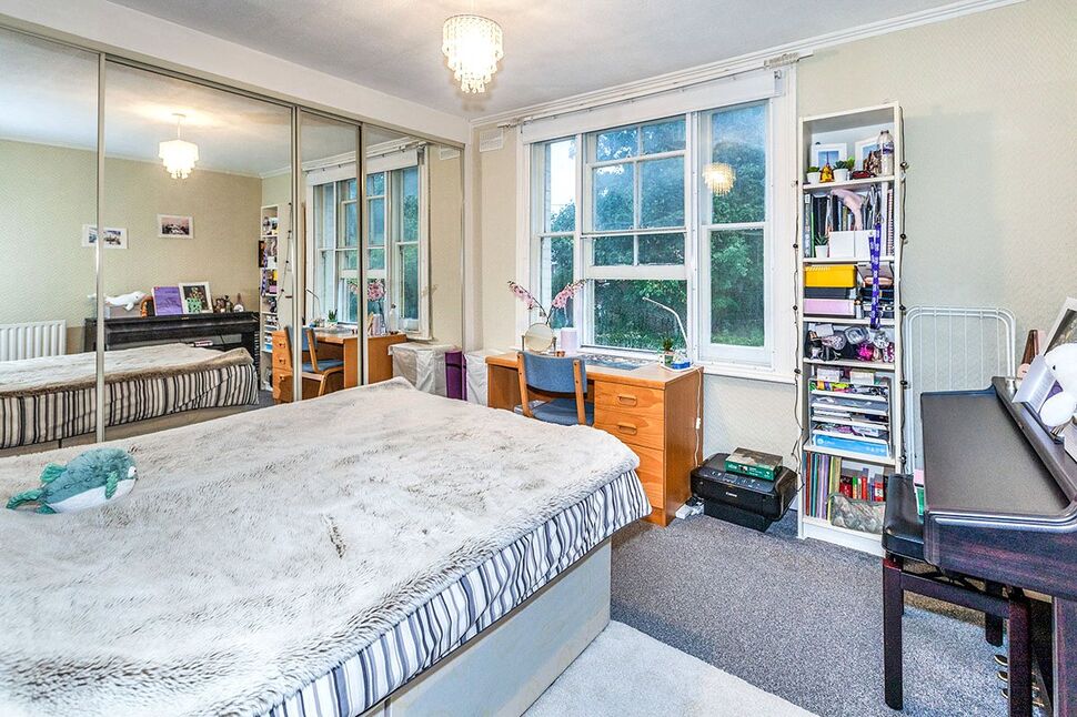 Room St Jude's Road in Borough of Runnymede