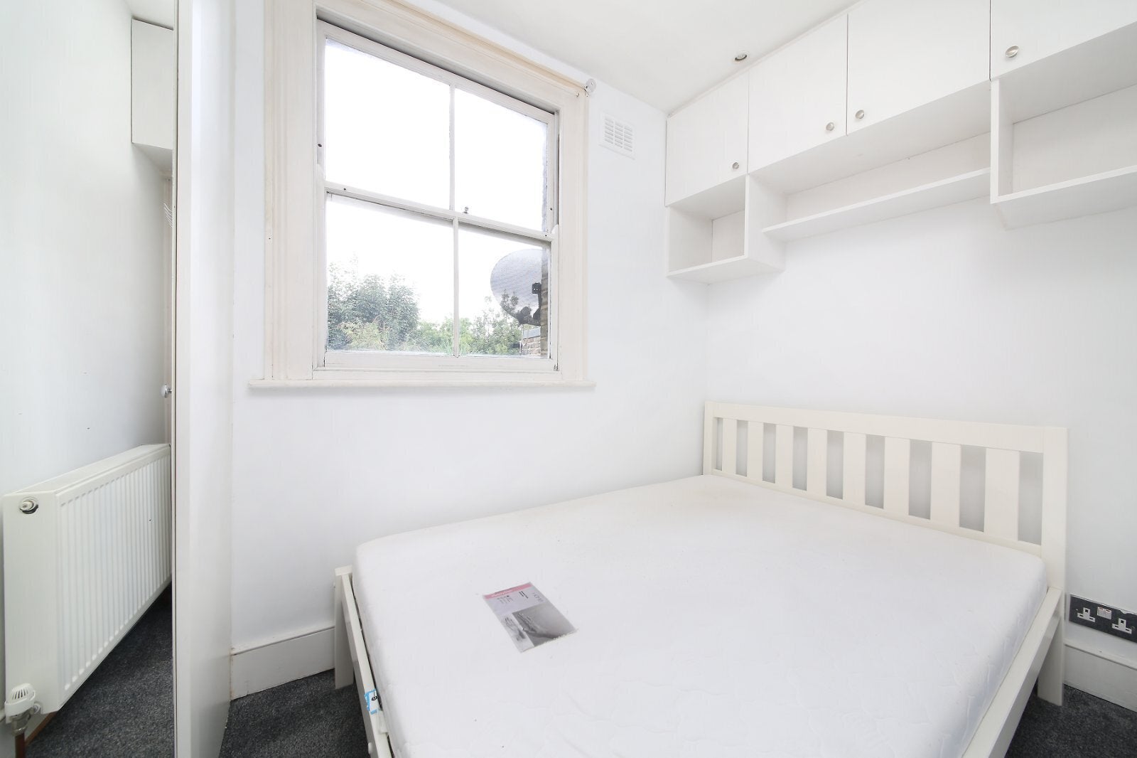 Flat Landor Road in Greater London