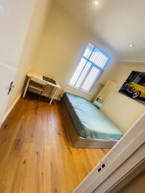 Room Narborough Road in Leicester