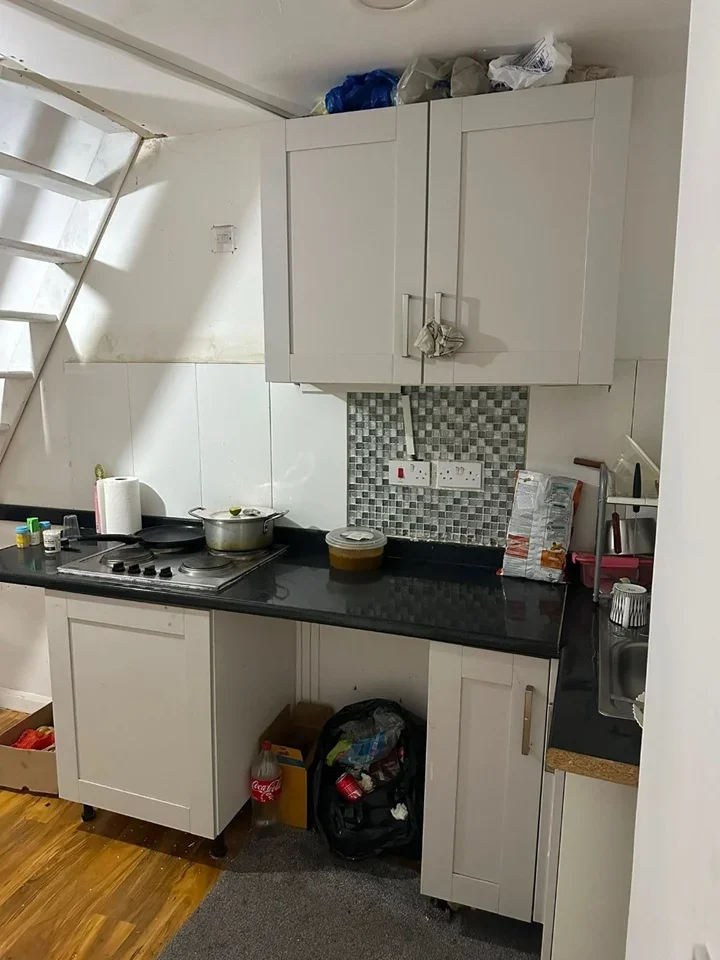 Room New North Road in Greater London