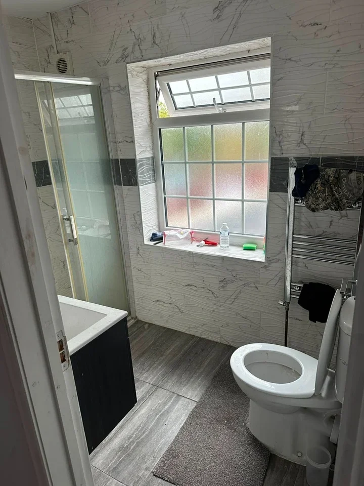 Room New North Road in Greater London