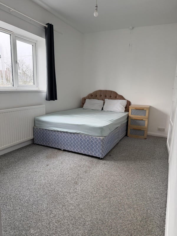 Room Corwen Crescent in Cardiff