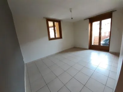 Appartement Rue Zidaveau à Saint-Martin-de-Belleville