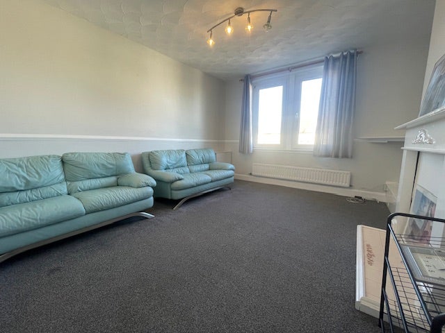 Flat Hilton Road in Aberdeen City