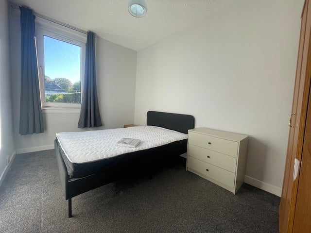 Flat Hilton Road in Aberdeen City