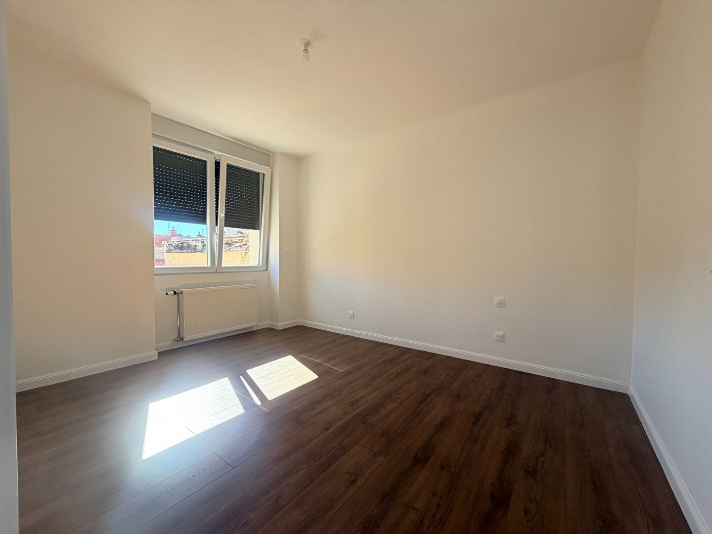 Flat Rue Guillaume Apollinaire in Montceau-les-Mines